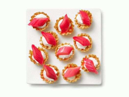 Rhubarb tartleti