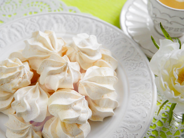 Meringue v mikrovalovni pečici