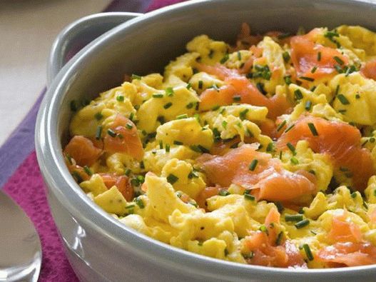 Fotografija posode - Omlet s prekajenim lososom