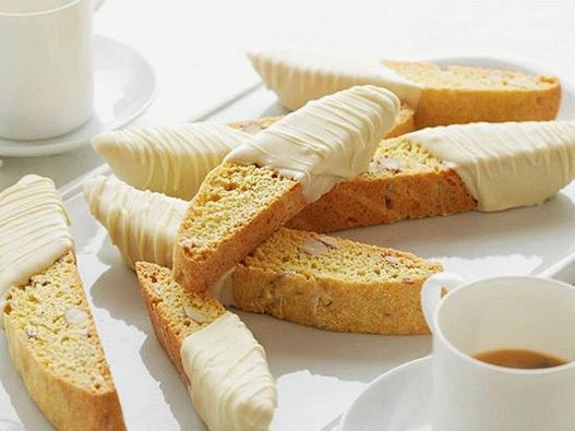 Fotografija posode - Biscotti z mandlji, limoninimi notami in glazuro