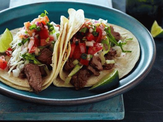 Taco carne asada s svežo salso