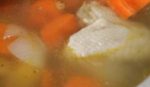 Korenjeva kremna juha