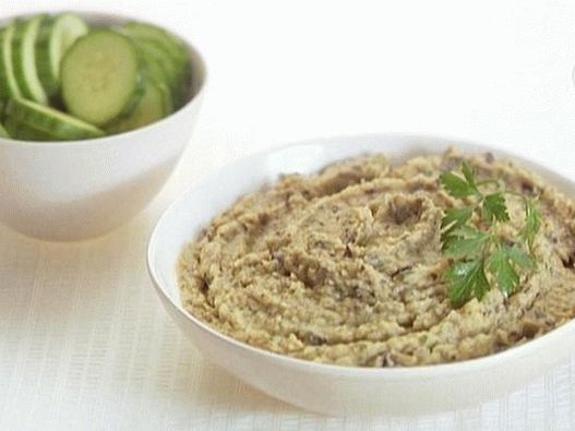 Hummus iz belega fižola in pečenih jajčevcev