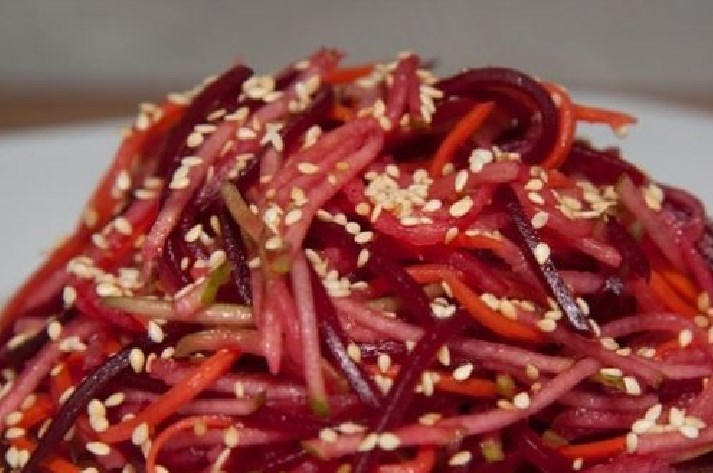 Solata s peso s hruško