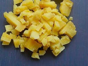 Mesna solata z gobami