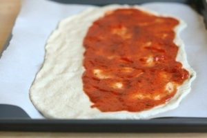 Stromboli (pizza roll)